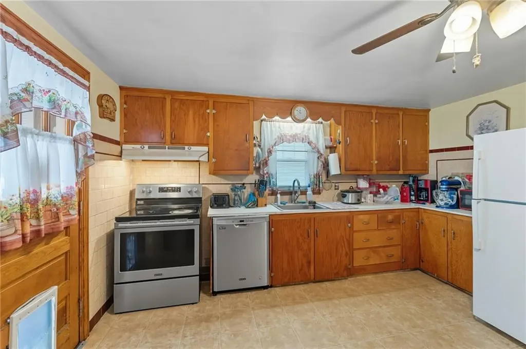 75 Elder Street Pawtucket RI 02860