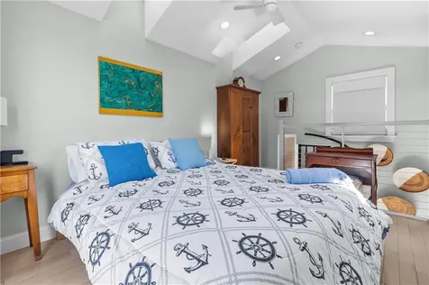 4 Tony Street Tiverton RI 02878