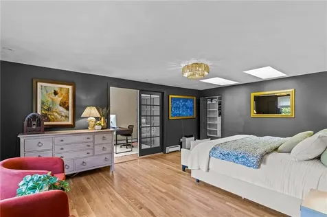 1121 Tillinghast Road East Greenwich RI 02818