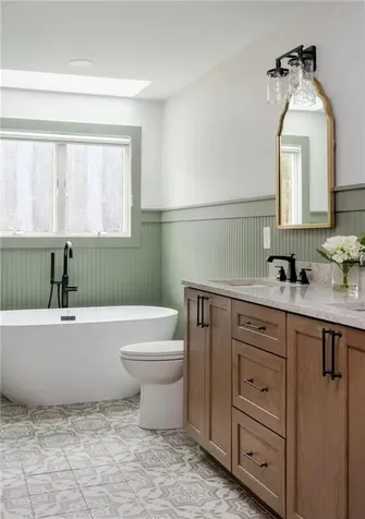 1121 Tillinghast Road East Greenwich RI 02818