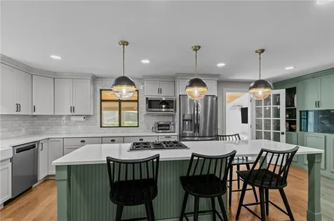 1121 Tillinghast Road East Greenwich RI 02818