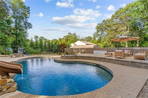 1121 Tillinghast Road East Greenwich RI 02818