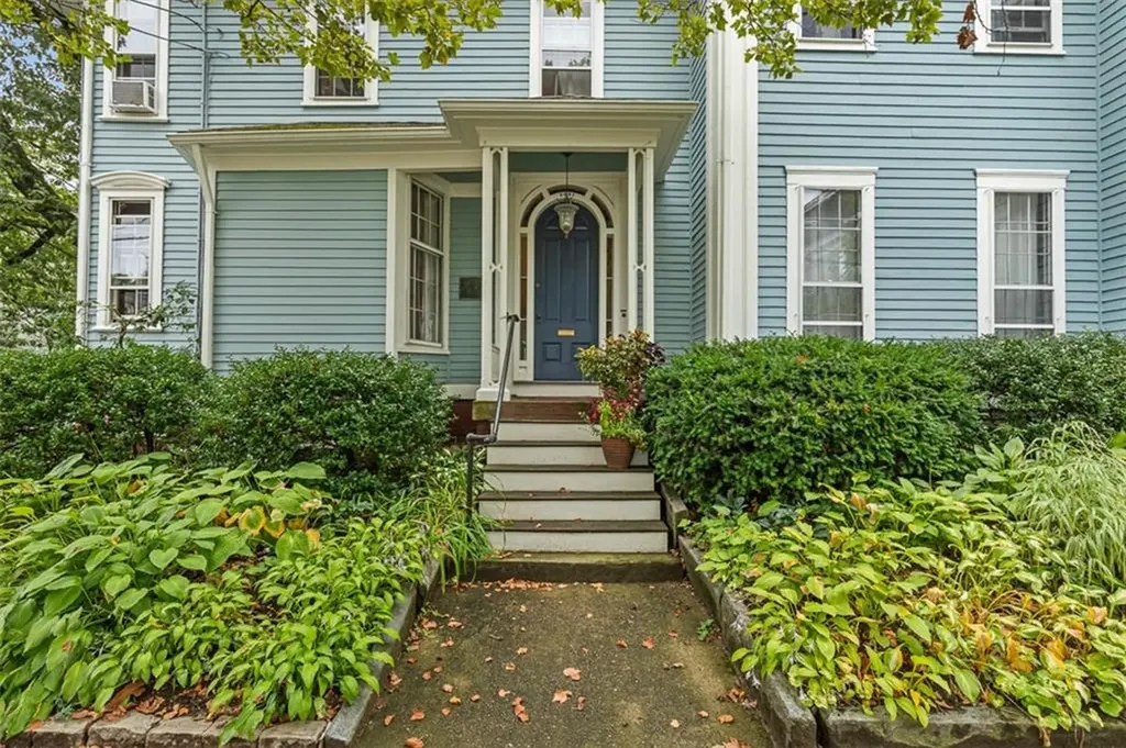 207 Williams Street Providence RI 02906