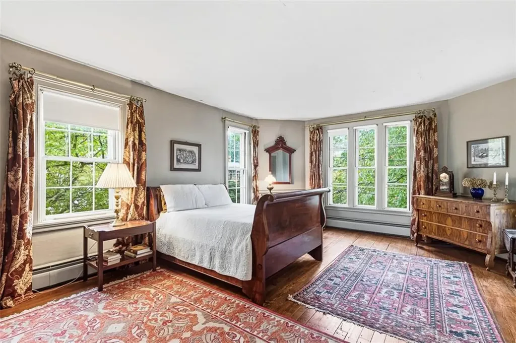 207 Williams Street Providence RI 02906