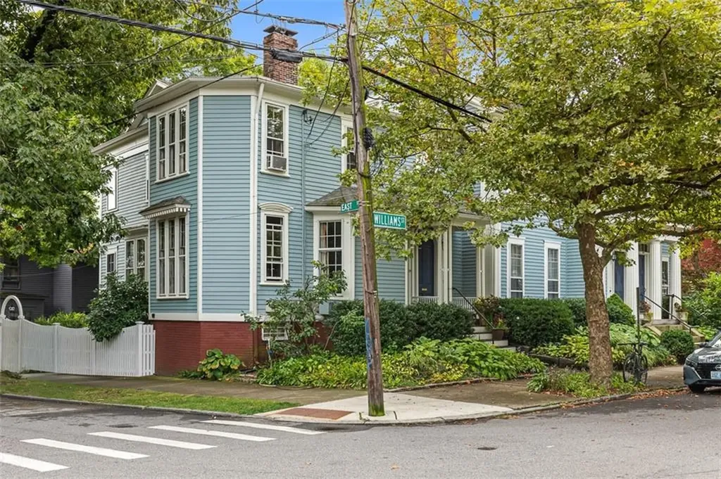 207 Williams Street Providence RI 02906