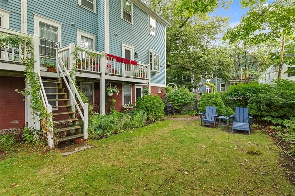 207 Williams Street Providence RI 02906