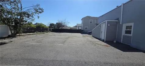 62 Main Road Tiverton RI 02878