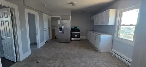 62 Main Road Tiverton RI 02878