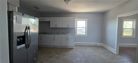 62 Main Road Tiverton RI 02878