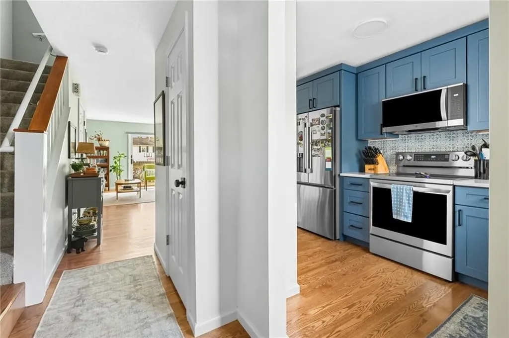 735 Willet Avenue East Providence RI 02915