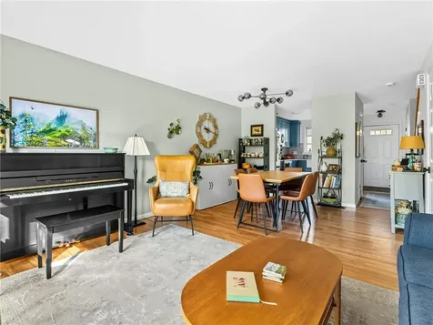 735 Willet Avenue East Providence RI 02915