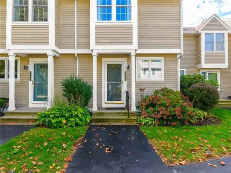 735 Willet Avenue East Providence RI 02915