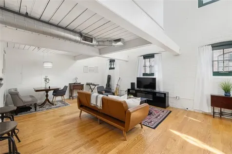 10 Exchange Court Pawtucket RI 02860