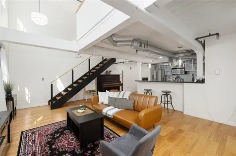 10 Exchange Court Pawtucket RI 02860