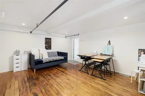 10 Exchange Court Pawtucket RI 02860