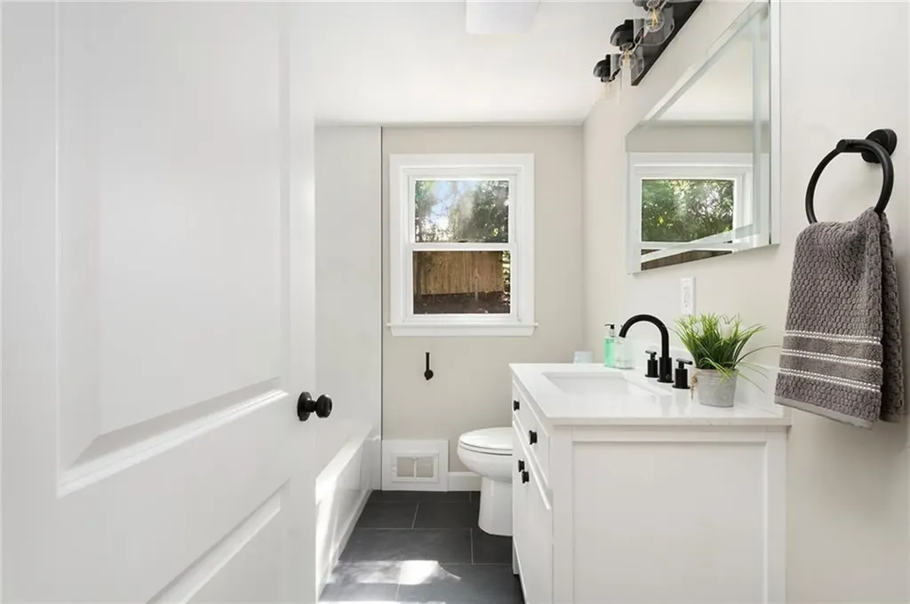 81 Redwood Drive Cranston RI 02920