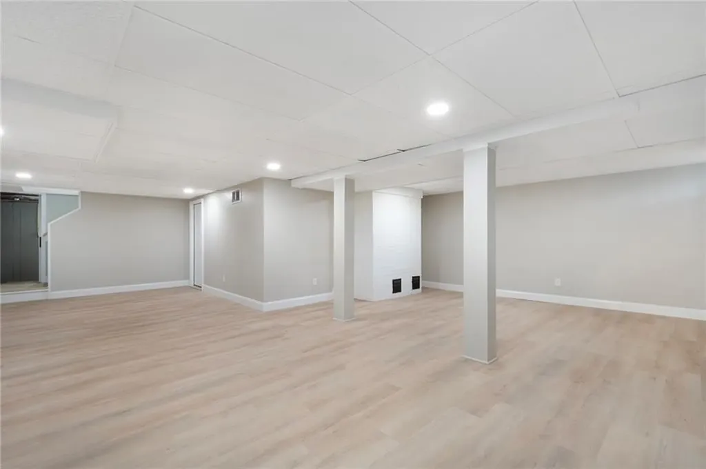 81 Redwood Drive Cranston RI 02920