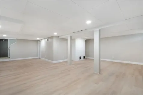 81 Redwood Drive Cranston RI 02920