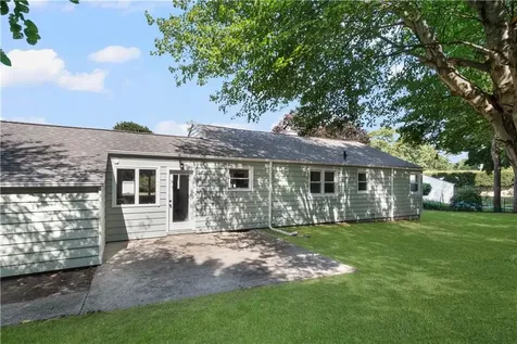 81 Redwood Drive Cranston RI 02920