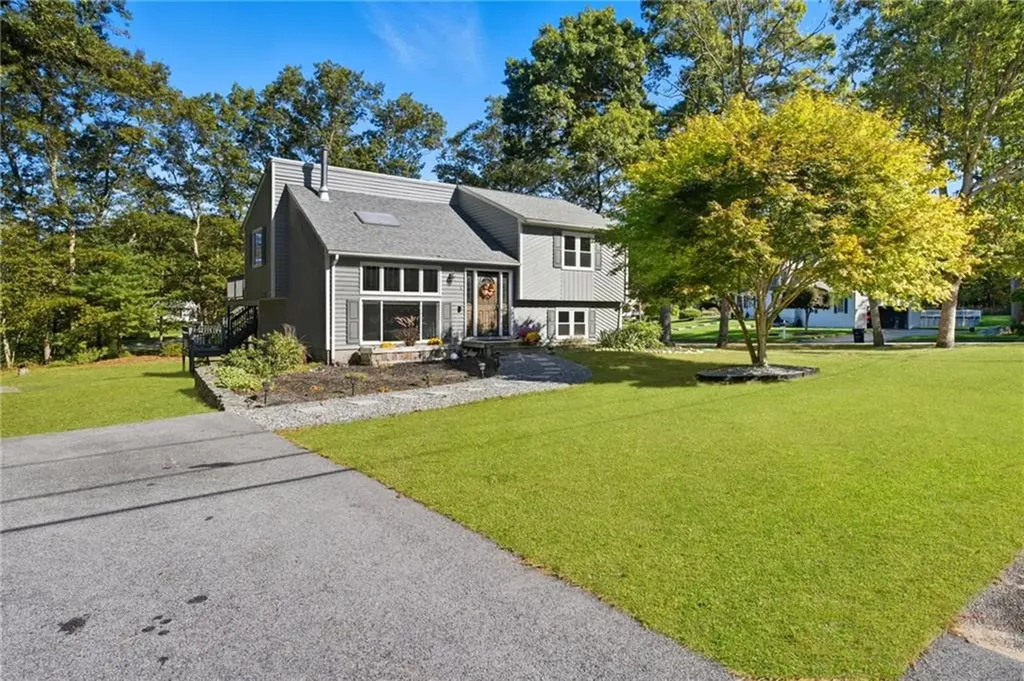 1 Nichole Lane Coventry RI 02816