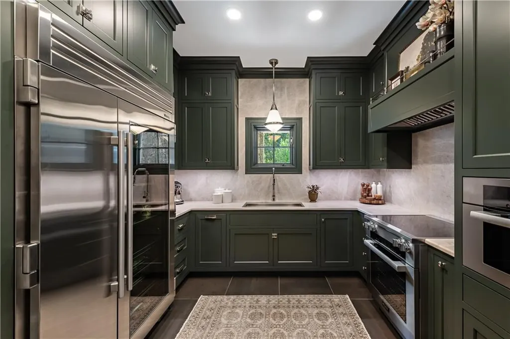 42 Thornton Way North Kingstown RI 02852