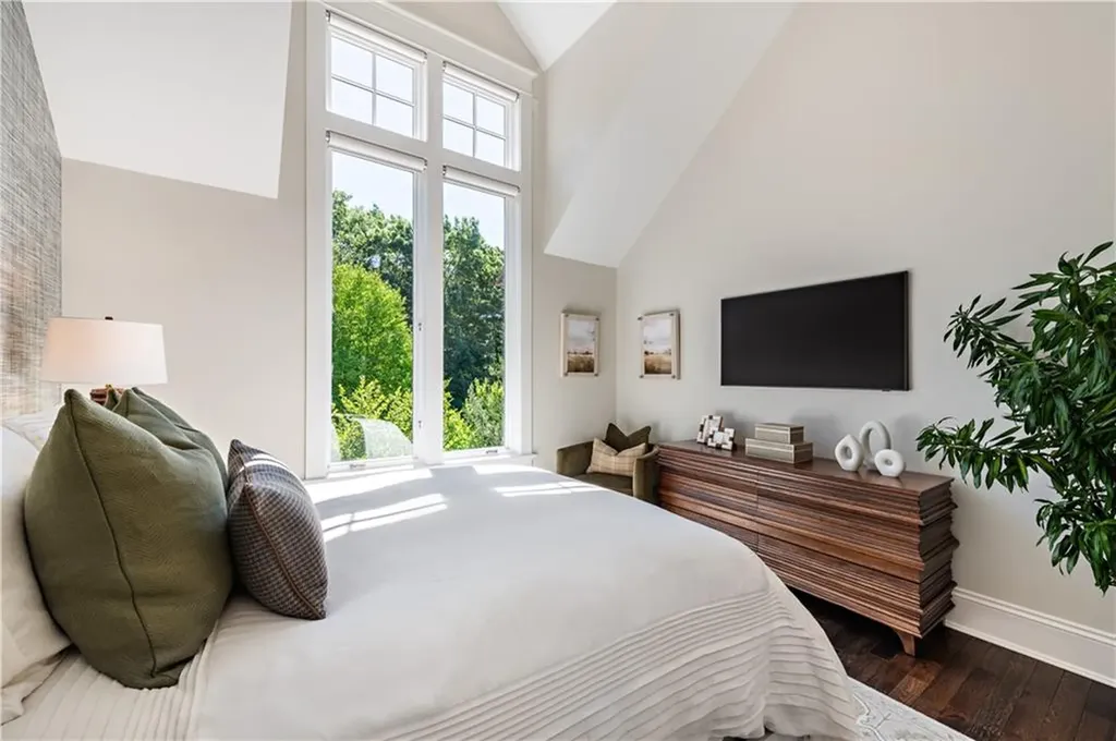 42 Thornton Way North Kingstown RI 02852