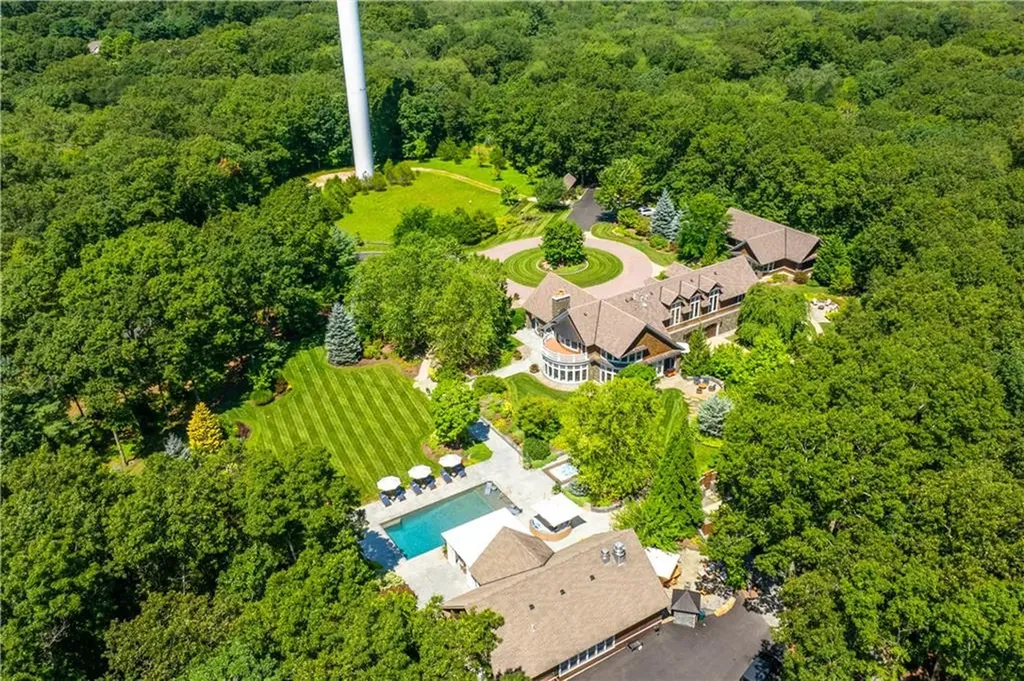 42 Thornton Way North Kingstown RI 02852