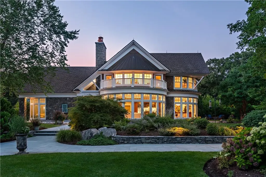 42 Thornton Way North Kingstown RI 02852