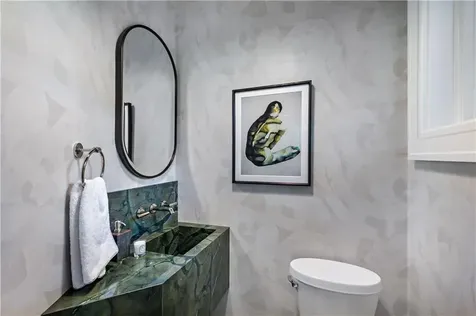 42 Thornton Way North Kingstown RI 02852