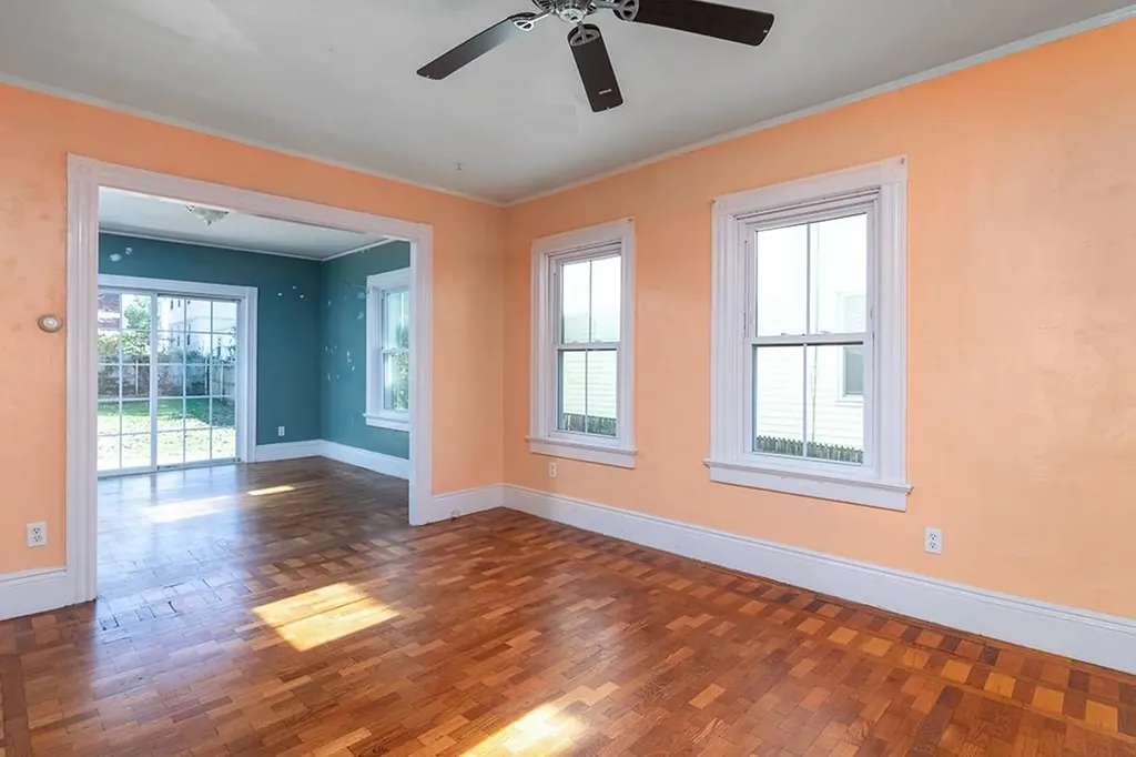 181 Summit Street East Providence RI 02914