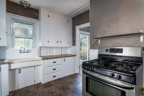 181 Summit Street East Providence RI 02914