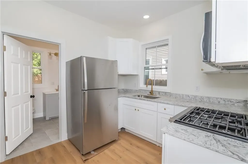 84 Pembroke Avenue Providence RI 02908
