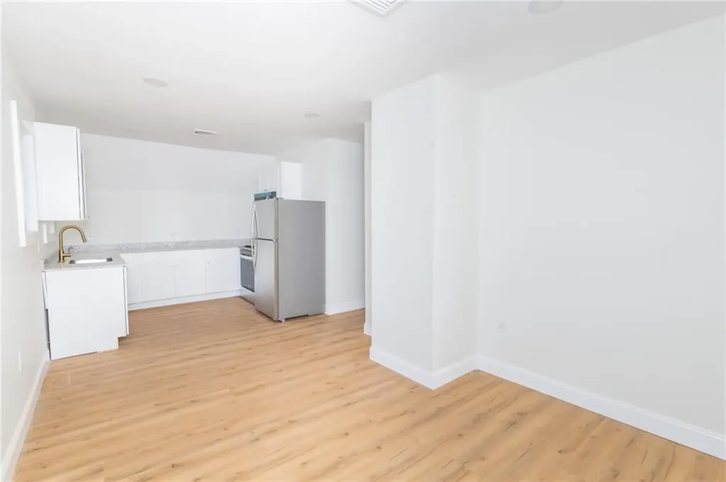 84 Pembroke Avenue Providence RI 02908
