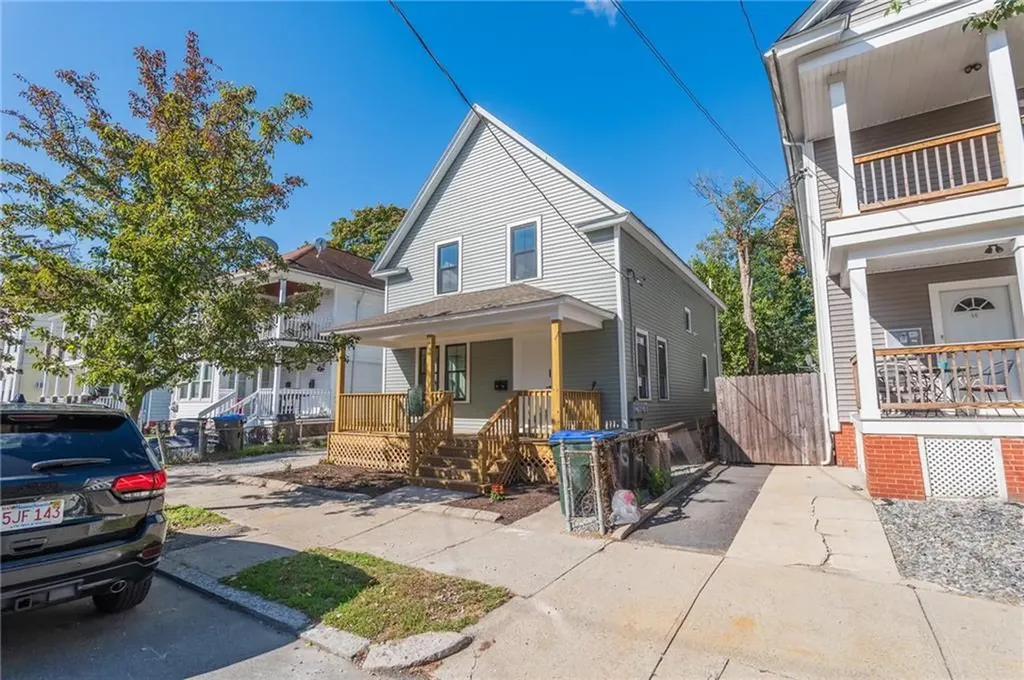 84 Pembroke Avenue Providence RI 02908