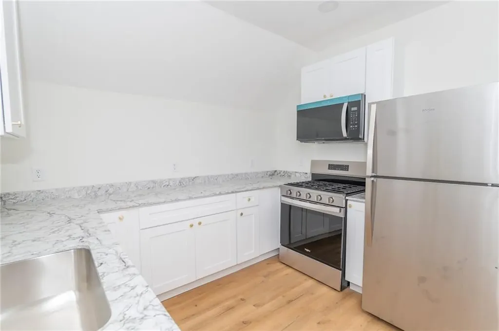 84 Pembroke Avenue Providence RI 02908