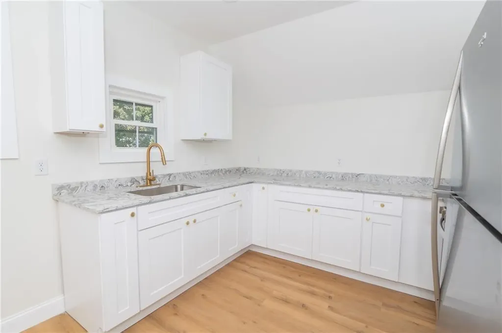 84 Pembroke Avenue Providence RI 02908
