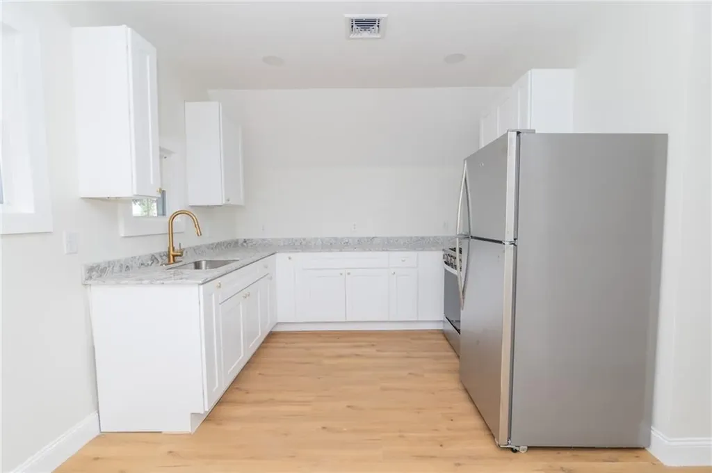 84 Pembroke Avenue Providence RI 02908