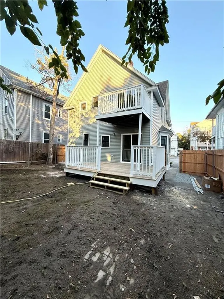 84 Pembroke Avenue Providence RI 02908