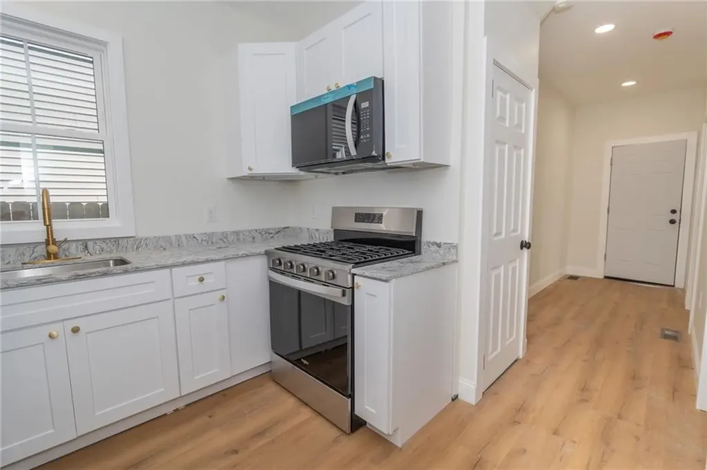 84 Pembroke Avenue Providence RI 02908