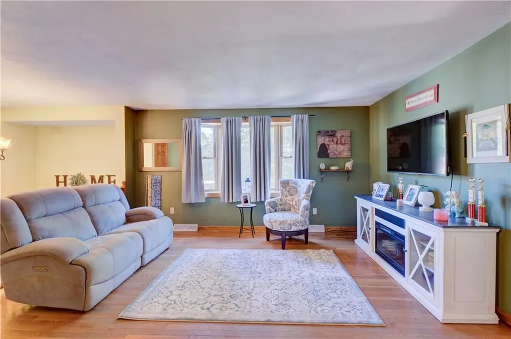 25 Cedar Grove Drive Exeter RI 02822