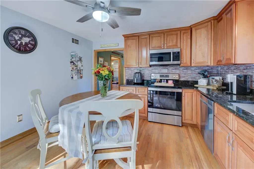 25 Cedar Grove Drive Exeter RI 02822