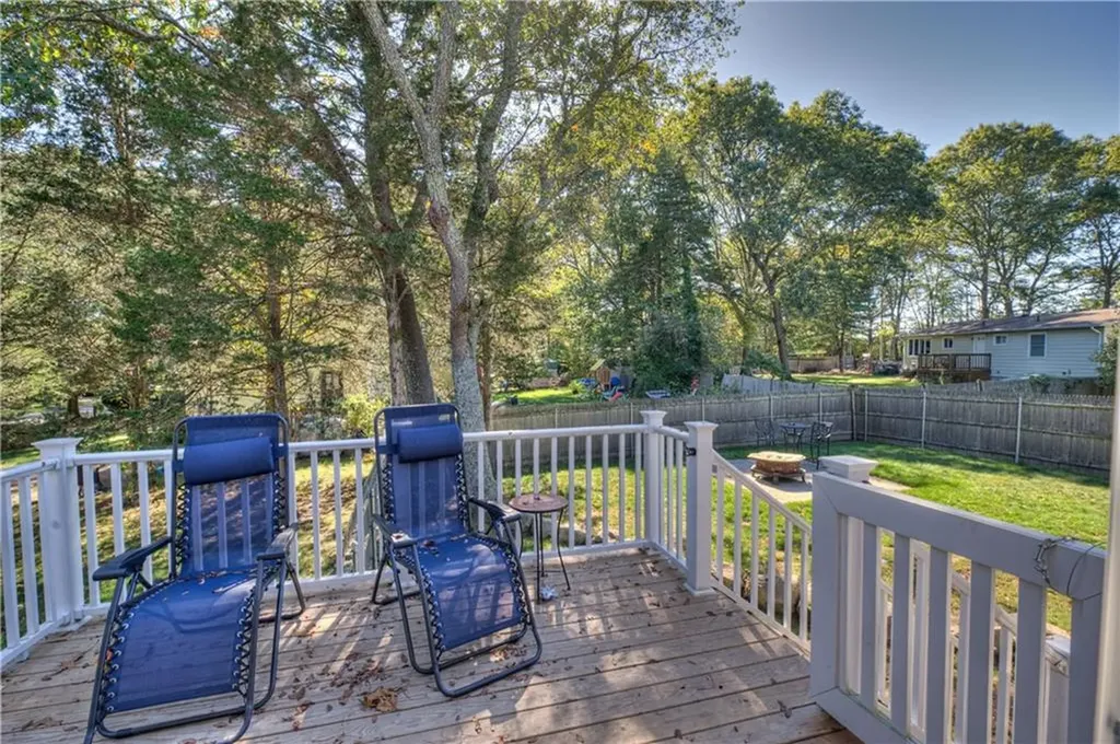 25 Cedar Grove Drive Exeter RI 02822