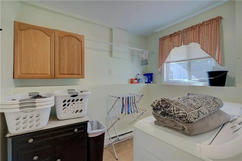 25 Cedar Grove Drive Exeter RI 02822