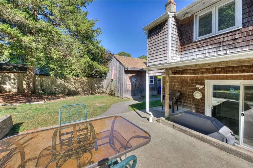 25 Cedar Grove Drive Exeter RI 02822