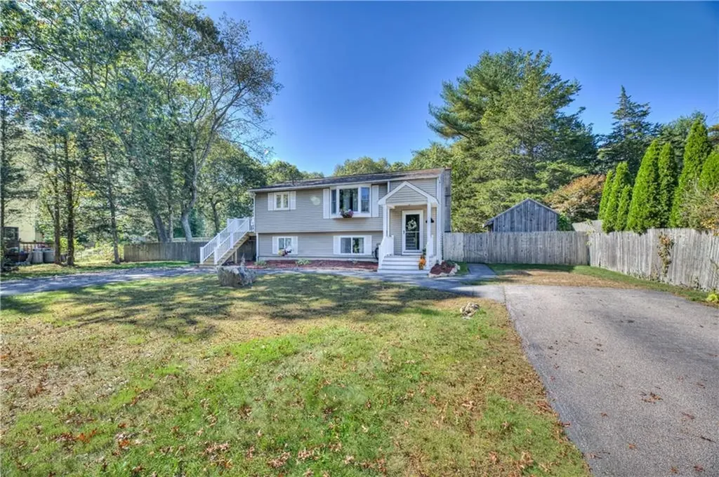 25 Cedar Grove Drive Exeter RI 02822
