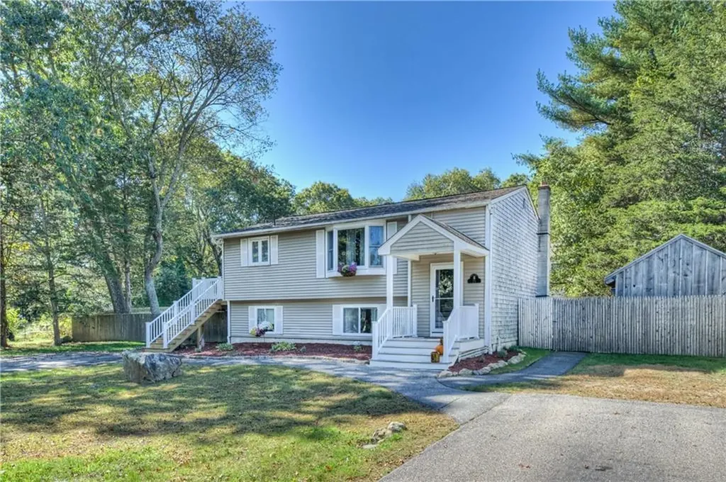 25 Cedar Grove Drive Exeter RI 02822
