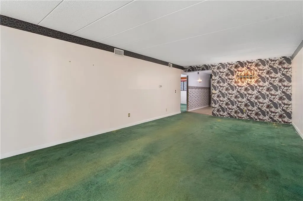 143 Hoffman Avenue Cranston RI 02920