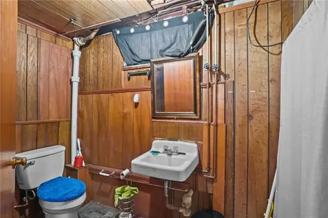 64 Ralph Street Providence RI 02909