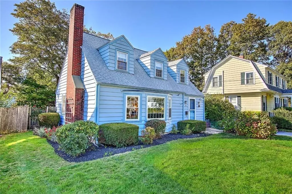 20 Townsend Street Barrington RI 02806