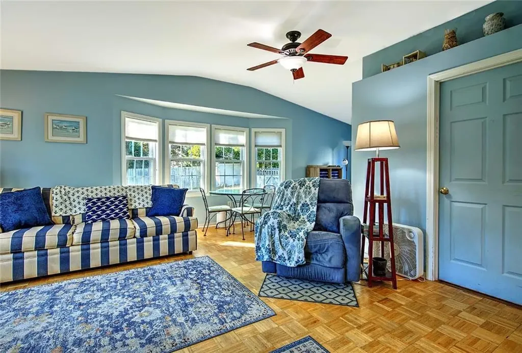 20 Townsend Street Barrington RI 02806